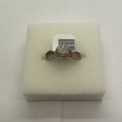 10K Diamond Ring 