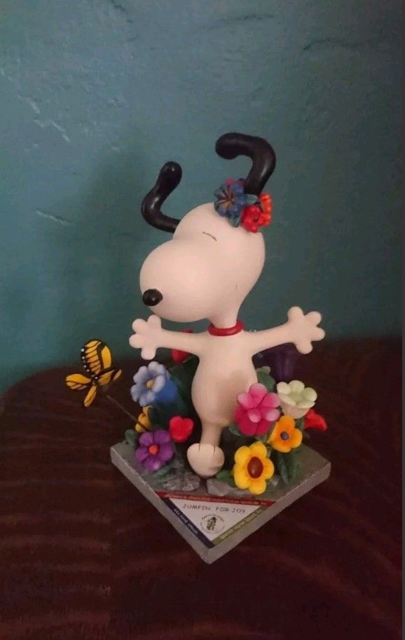"Jumpin for Joy" Snoopy figurine