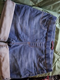 Xl Stretchy Shorts