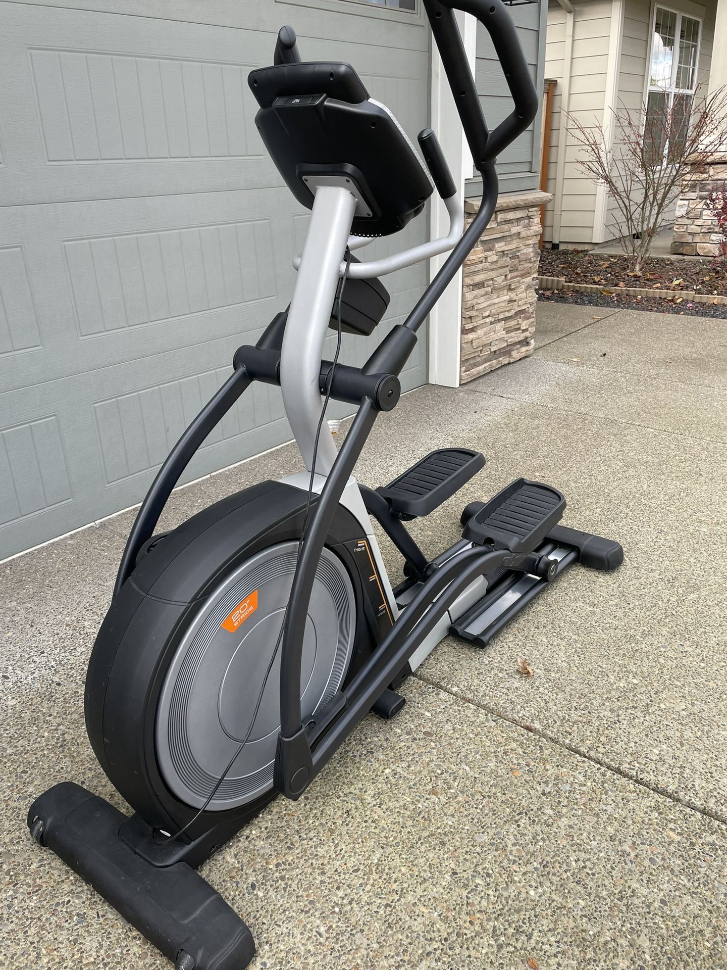 NordicTrack Elliptical With 20” Flywheel