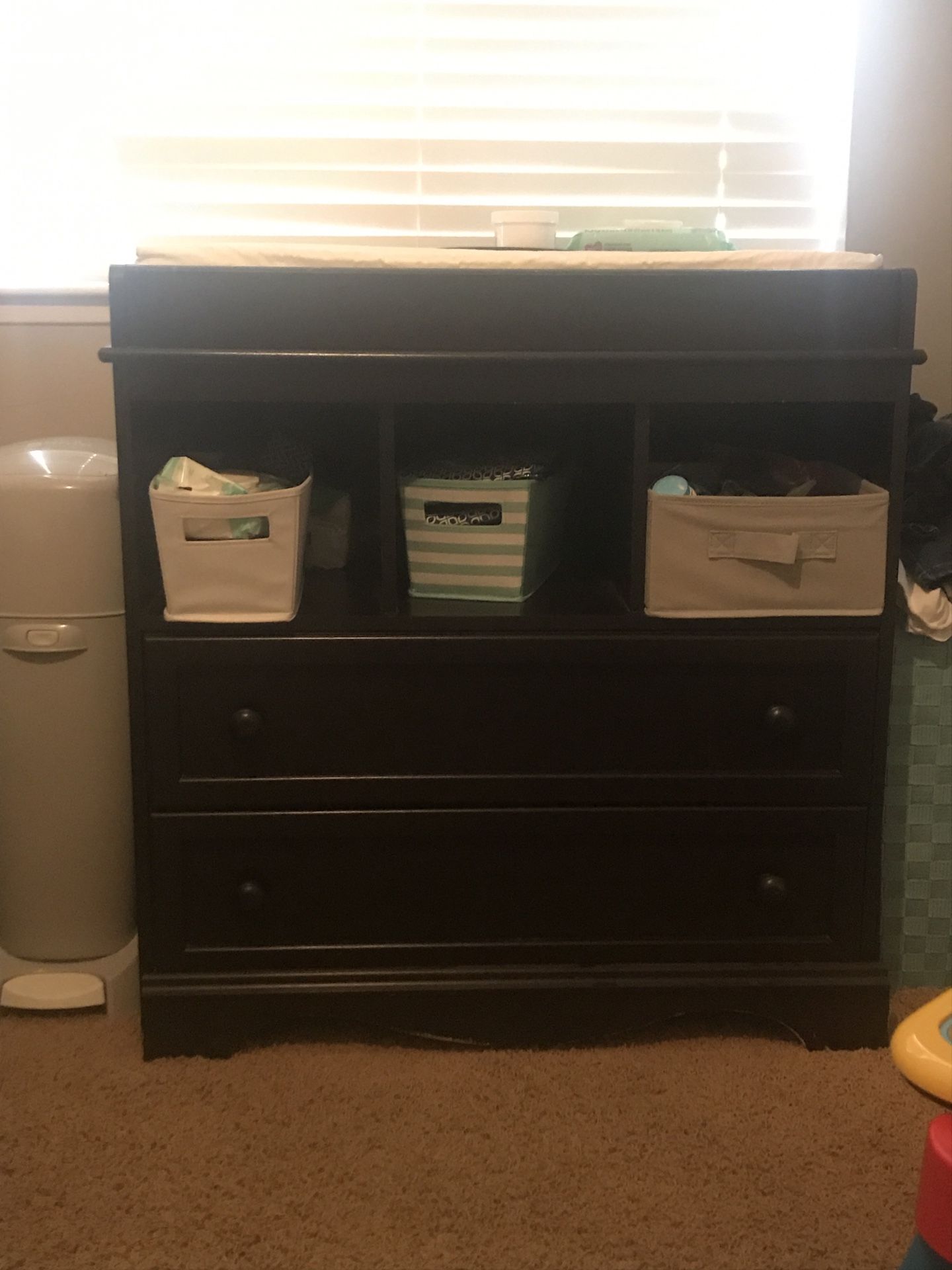 4 in 1 CRIB & CHANGING table with Dresser SET