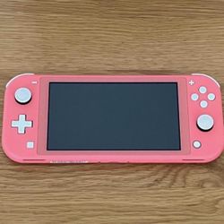 Pink Nitendo Switch Lite
