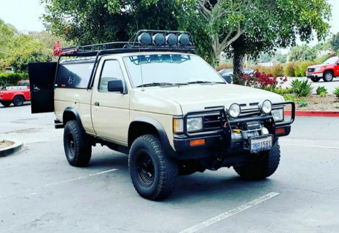 88 Nissan D21 4x4
