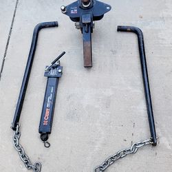 Curt Trailer hitch with Sway control bars, & Stabilizer In Good Working Condition