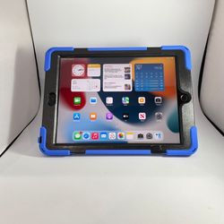 Apple iPad 8 10.2” 32GB WiFi -Fully Functional -Apple pencil Compatible!!!