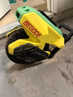 Begode MTen Mini Electric Unicycle 180Wh Samsung 50S - Yellow/Green - Only 22.2 Miles + Rear Handle