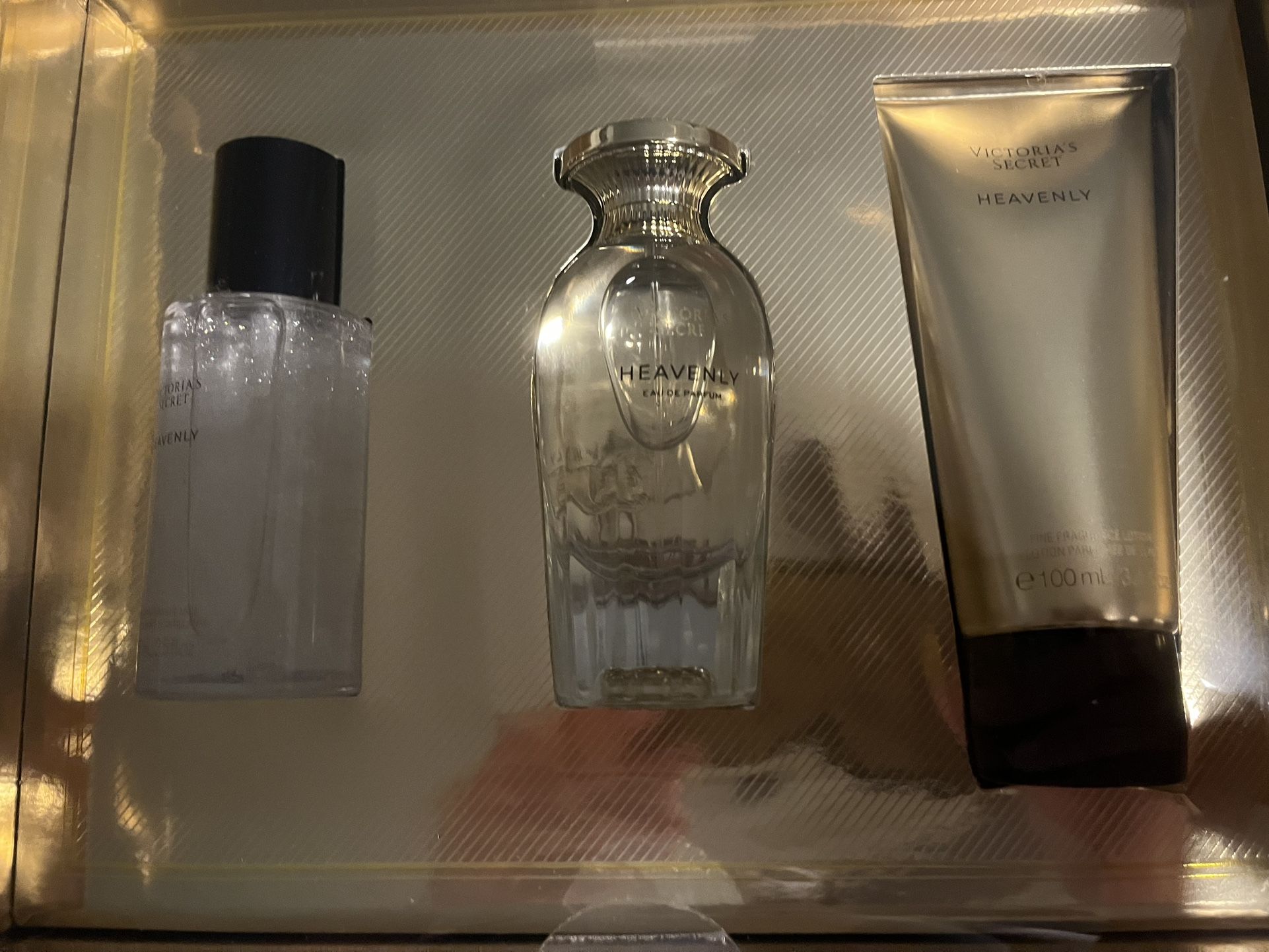 New Victoria’s Secret 3 Piece Set Heavenly Perfume 50 Ml