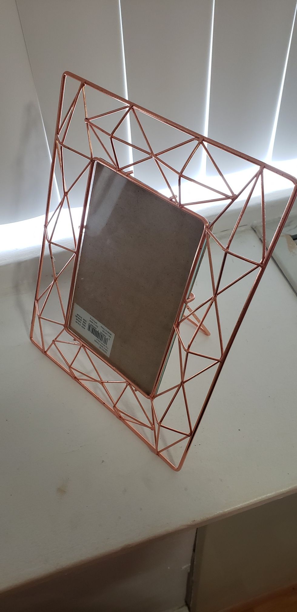 Rose gold wire picture frame