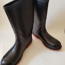 RUBBER BOOTS SIZE 5 Black