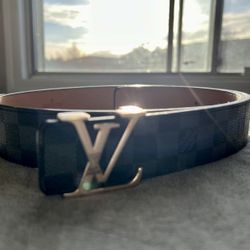 Louie Vuitton ✨ Men’s  Designer  Belt  (Sz.38”)