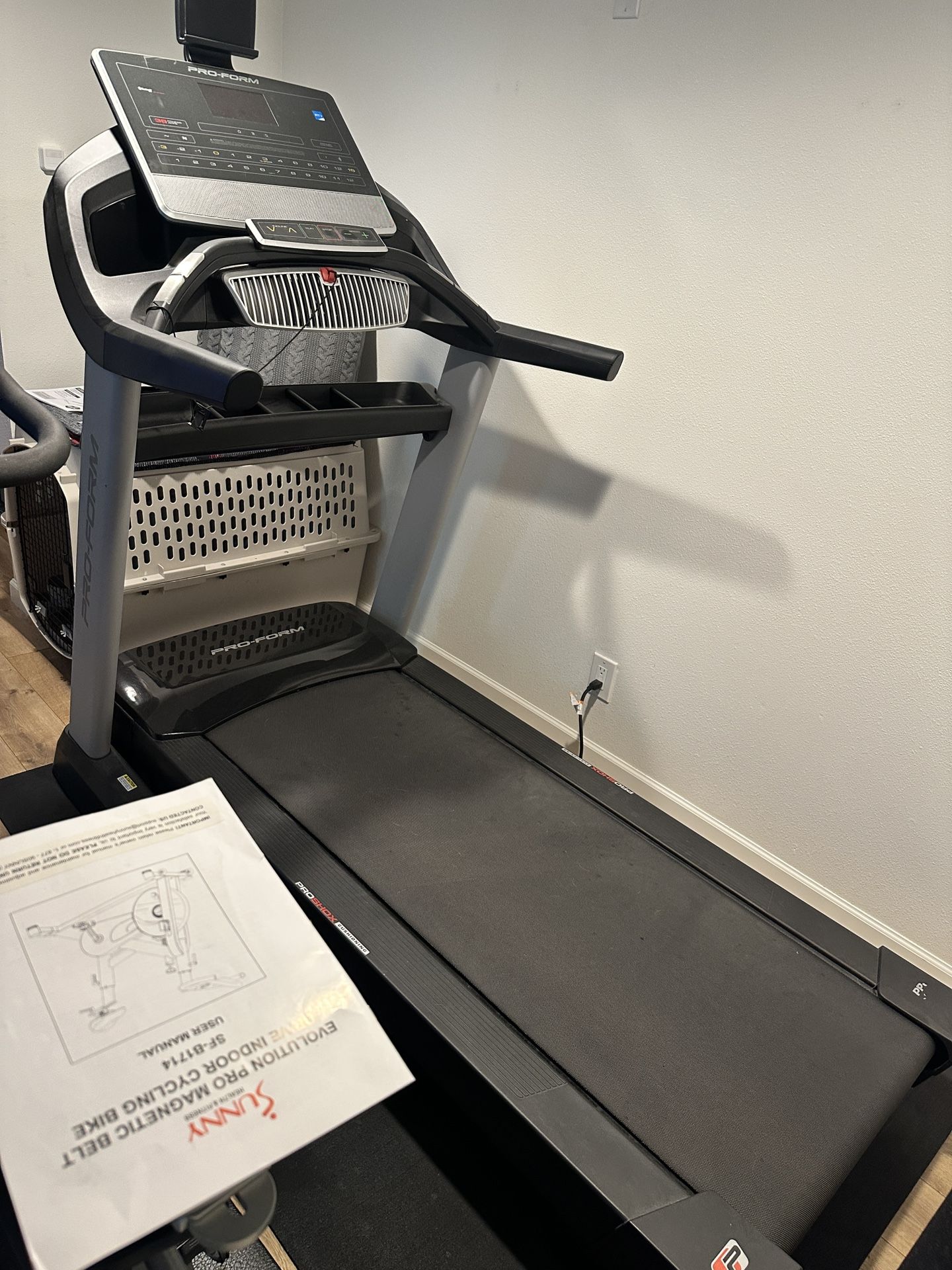 Treadmill Proform 5000 + Mat For Underneath