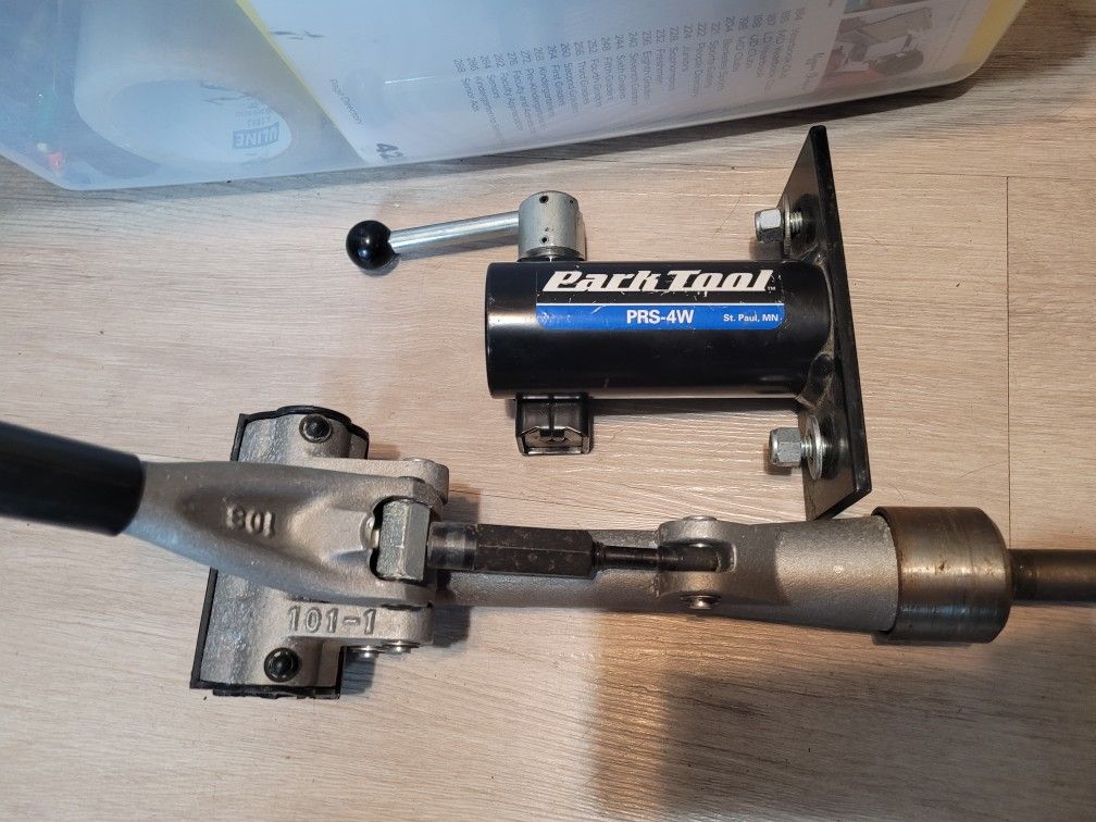 Park Tool Bike Repair Clamp / Stand