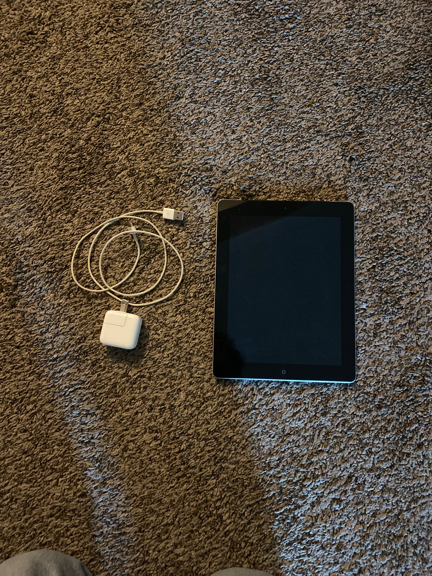 iPad 4th gen like new WiFi and wireless 64g