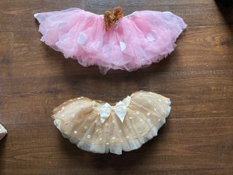 12 Month Girls Skirts…. Read description