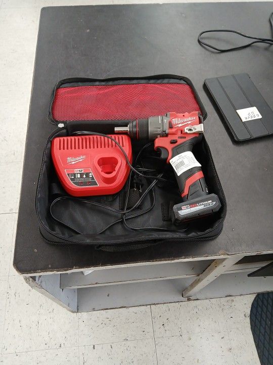 Milwaukee 3404-20