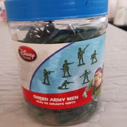 GREEN ARMY MEN  & TOY STORY .......😁😊😍