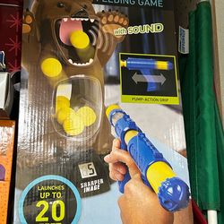 Game hungry, bear, target feeding game with sound