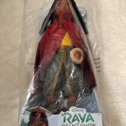 Disney's Raya and the Last Dragon Talking Raya 14-Inch Interactive Plush