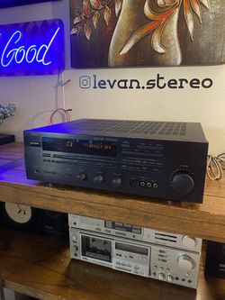 Vintage Black Yamaha RX-V690 Natural Sound Receiver | DeoxIT Cleaned | Tested & Working