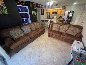 Set Of Couch love seat  and big couch for sale