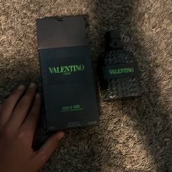 Valentino UOMO Cologne