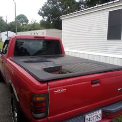 99 Ford ranger Bed Cover 