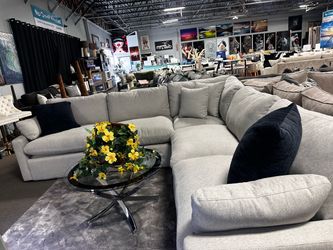 Cloud reclining sectional sofa! 🚨🤍📦 Available in Gray!