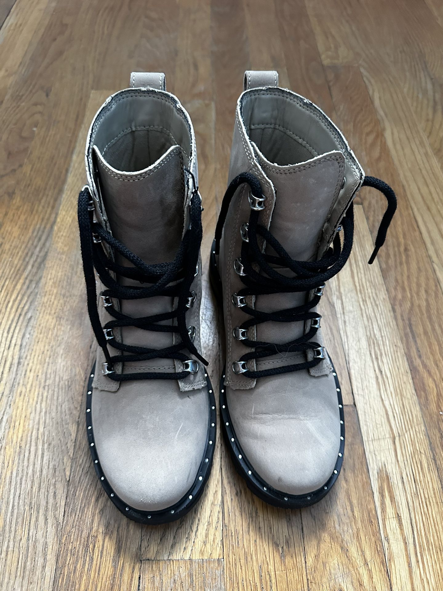 Sorel Boots Women Size 7 