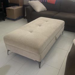 Cushioned Ottoman 