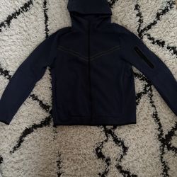 Medium Navy Blue Nike Tech