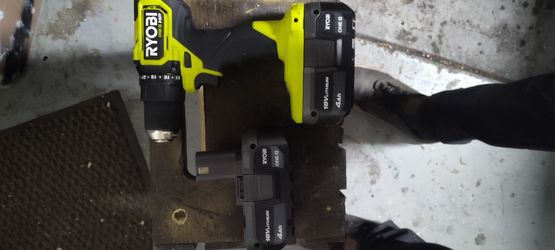 Ryobi Power Drill + 2 4amp Hour Battery