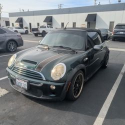 2005 Mini Cooper Sidewalk 