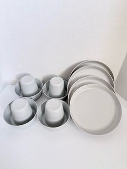 IKEA NEW GRAY 12 pc  Kids Toddler Plastic Dinnerware Set - Plates, Bowls, and Cups