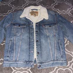 Levi’s White Sherpa Collar Denim Jacket