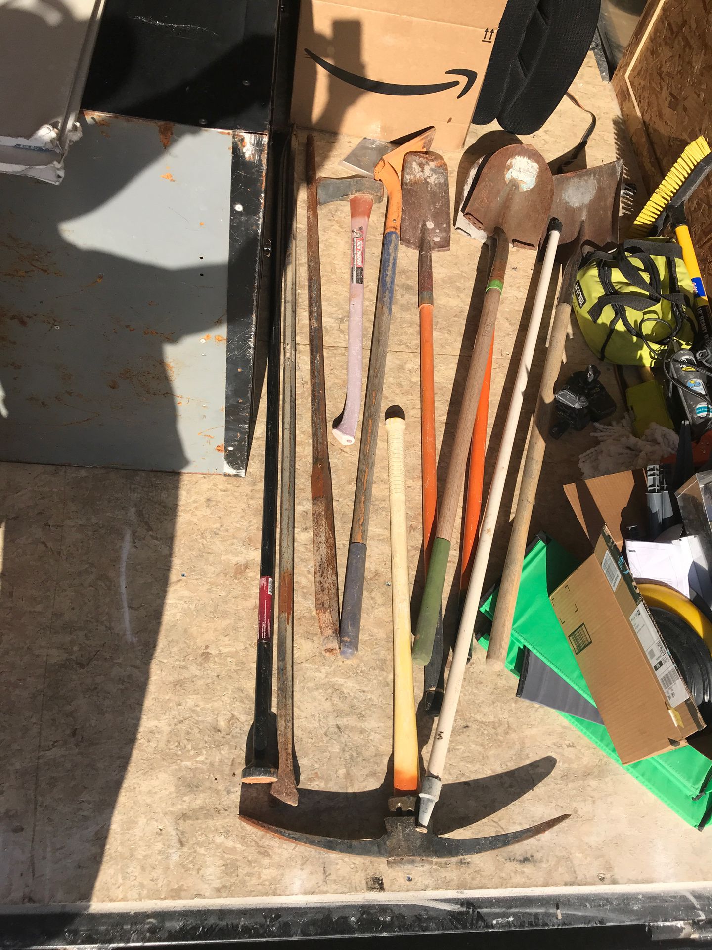 Misc digging tools - breaker bars