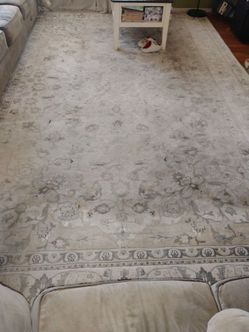 Thomasville Timeless Classic Rug.    Used