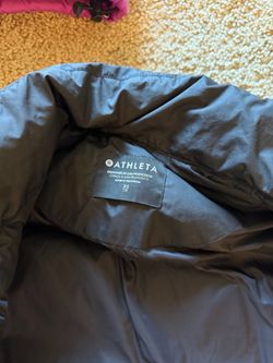 Lululemon xs down black vest