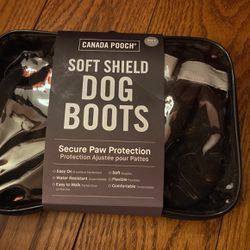 Canada Pooch Soft Shield Dog Boots Booties (4) - Black - Size 6 - NWOT
