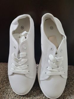 Womens Shoes Size 9