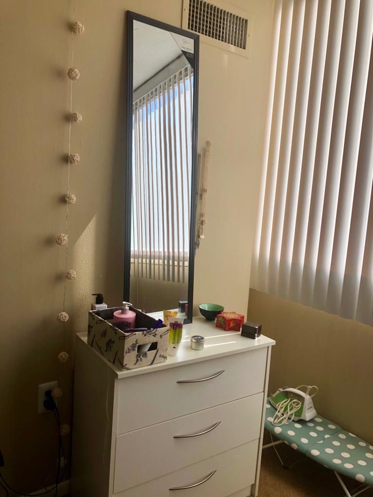 3 drawer dresser in white + mirror