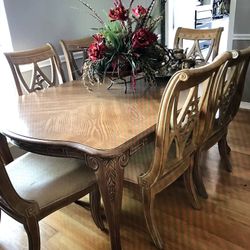Bernhardt Dining Table & China Cabinet
