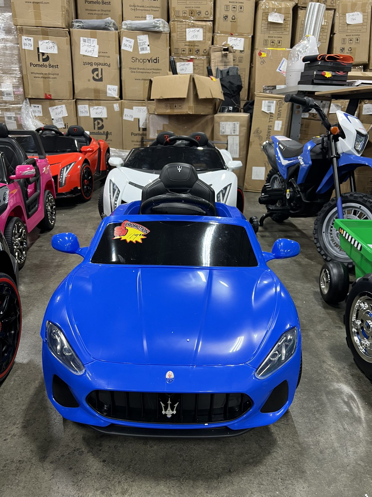Blue Maserati Kids Car With Remote 12V / Coche infantil Maserati azul con mando a distancia de 12 V