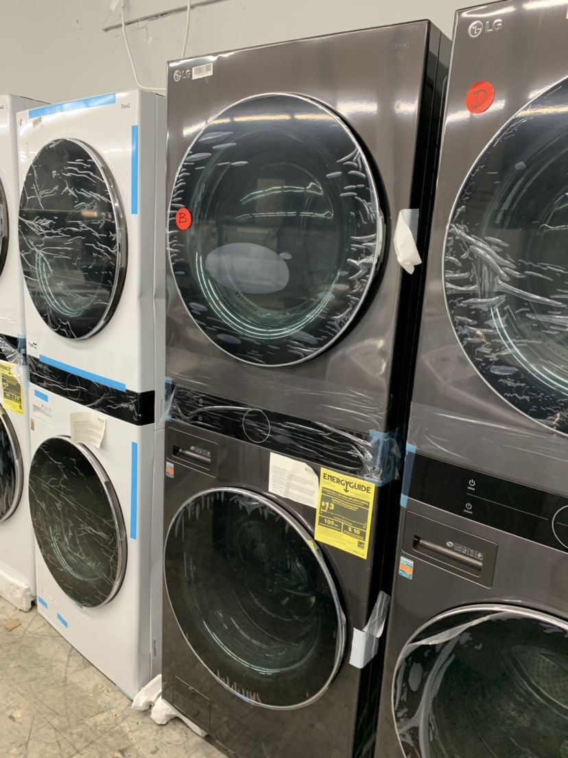 New LG Black Stainless Steel Stacked Washer And Dryer Gas With Steam
