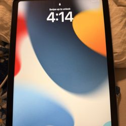 iPad 10th (Wi-Fi)Generation 10.9 Inch Screen W/ Apple Pencil 