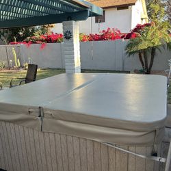 84” X 84” X 2” Foam Hot Tub Cover