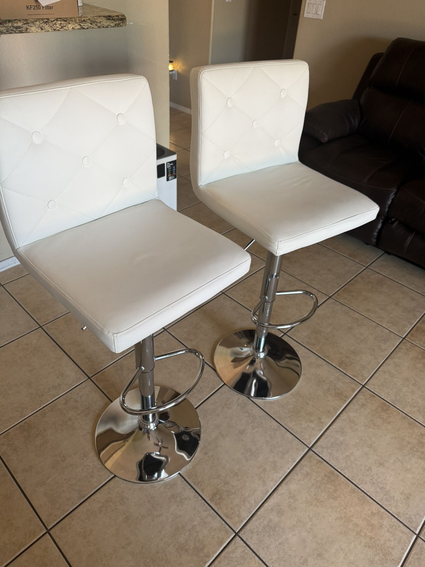 Bar stool