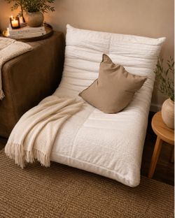 White Togo-style Fabric Floor Lounge Chair