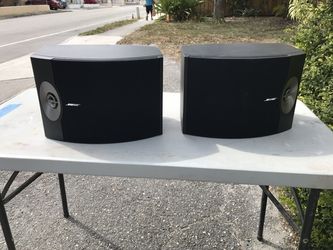 Bose 301v speakers