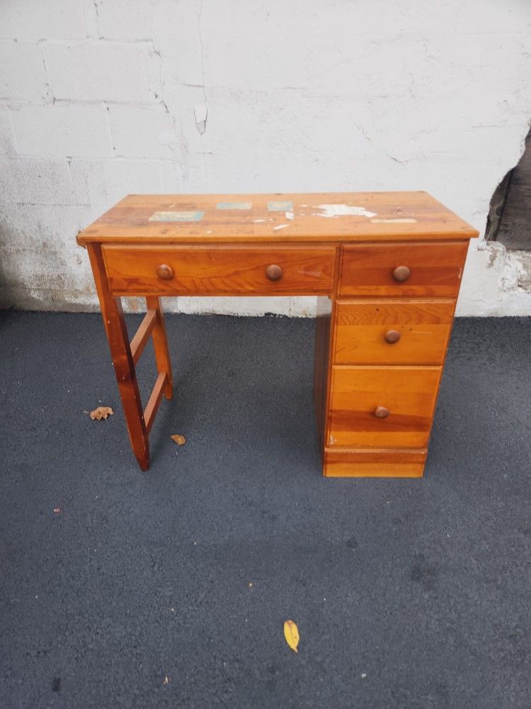 Farmhouse Fresh Perfect Sized Desk