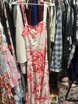 Women’s clothing- 1 bag takes them all for 1 price